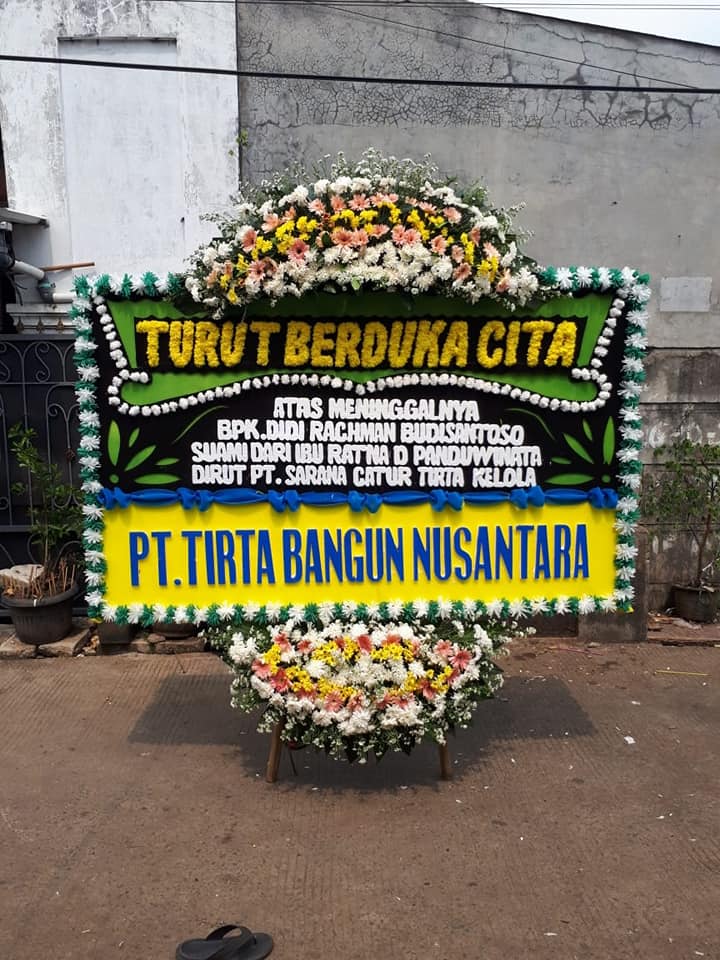 Toko Papan Karangan Bunga  di Jakarta Selatan
