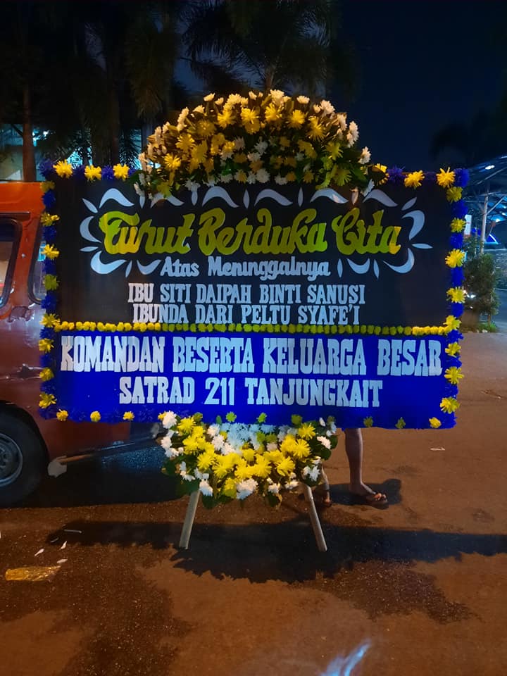 Toko Papan Bunga Wedding di Jakarta Pusat
